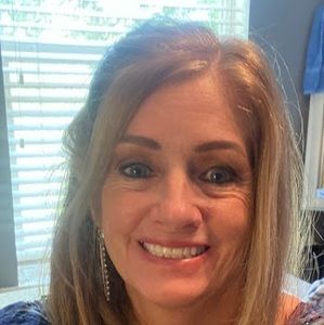 Meet your Posher, Patricia